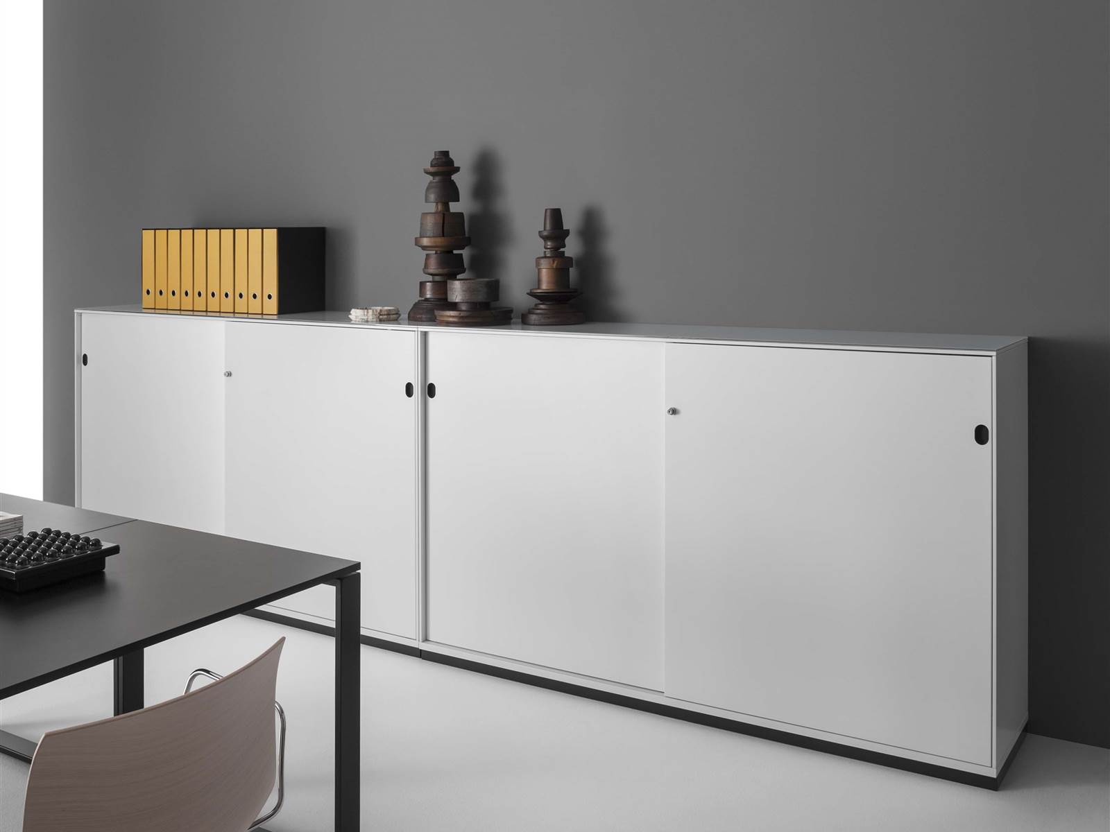 Schiebetuerschrank design Takiro Yuta