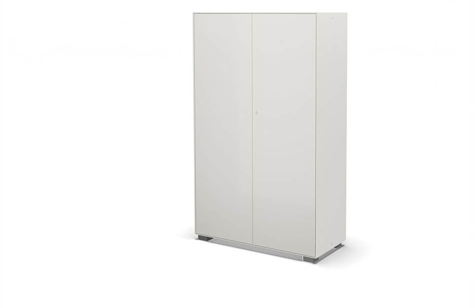 Hinged door cabinet 