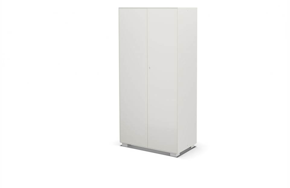 Hinged door cabinet 